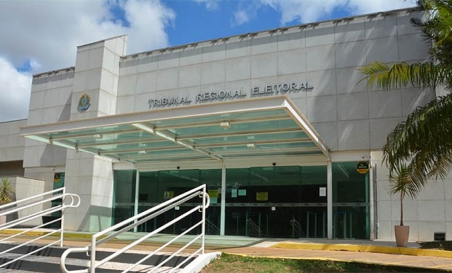 ColunaMarcoEus&eacute;bio