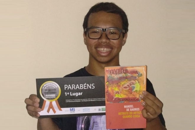 Estudante de escola pública ganha 1º lugar em concurso de redação