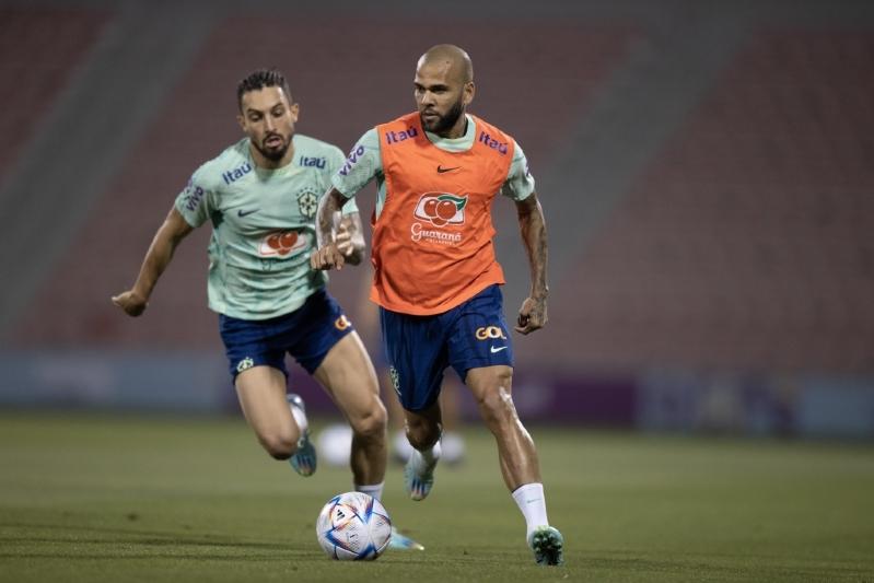 Tite fecha último treino e esconde escalação do Brasil contra a Croácia