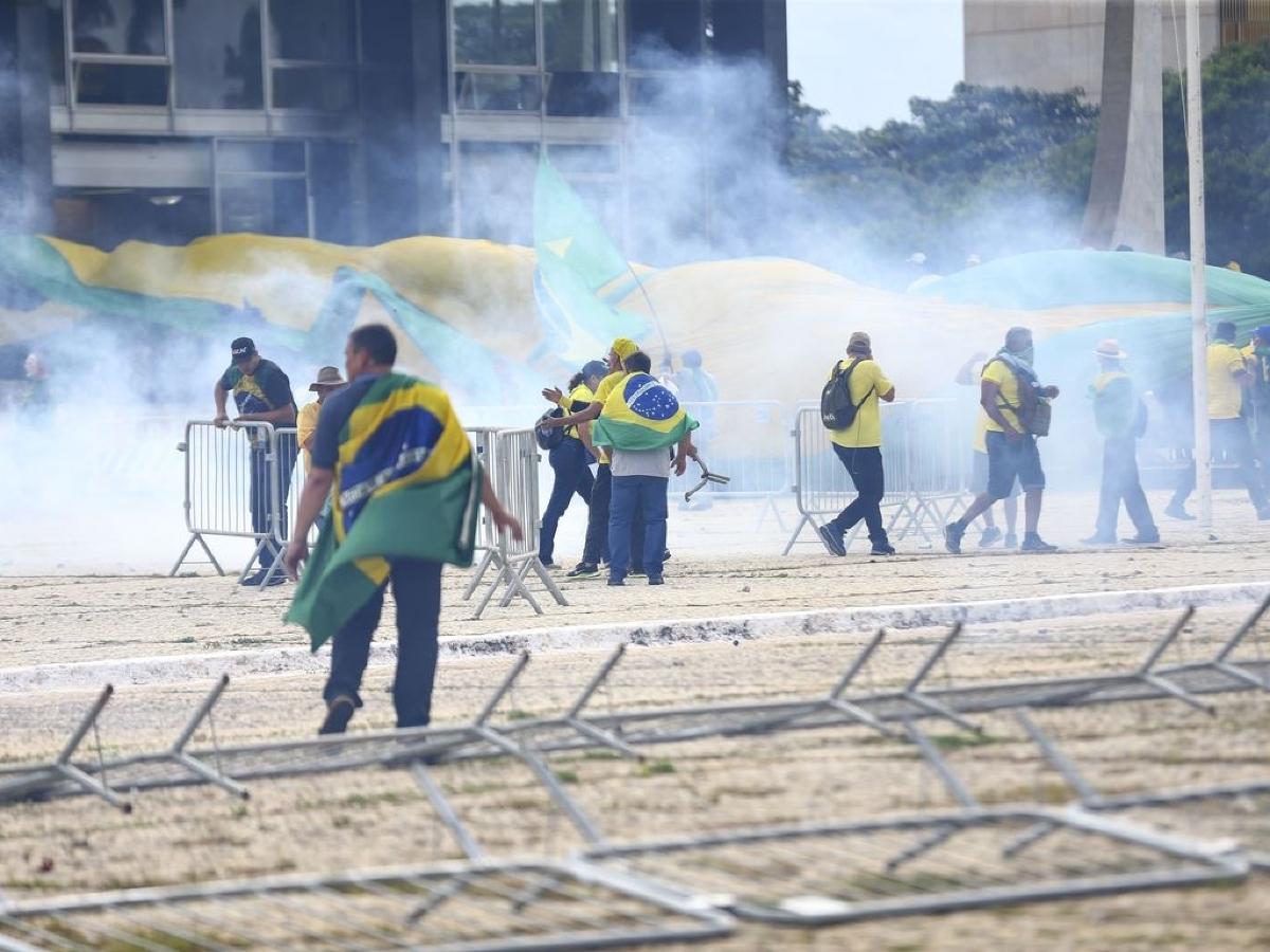 Congresso, Planalto e STF &eacute; invadido durante manifesta&ccedil;&atilde;o