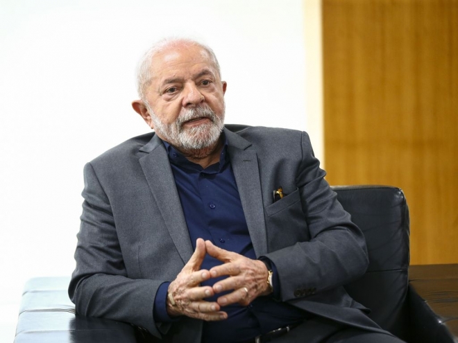 Lula conversa com líderes estrangeiros sobre atos antidemocráticos