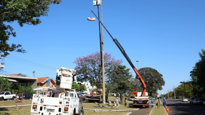 Prefeitura contrata por 2,3 milhões o fornecimento de lâmpadas LED