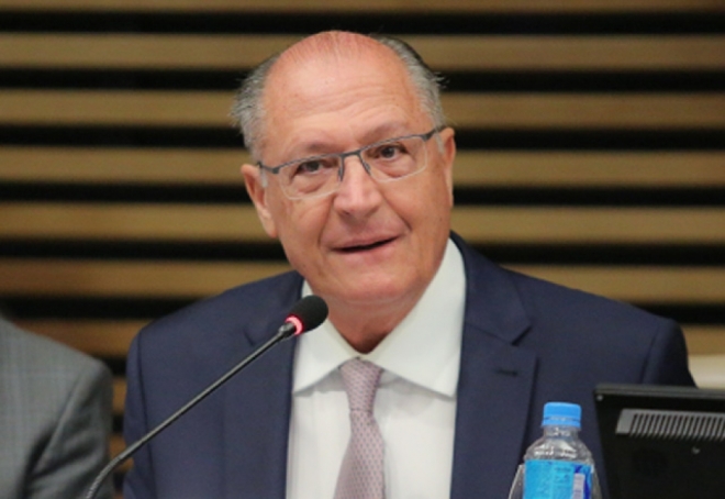 Reforma tribut&aacute;ria &eacute; quest&atilde;o central para o governo, diz Alckmin