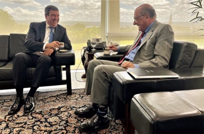 Riedel encontra com Alckmin para debater projetos para MS