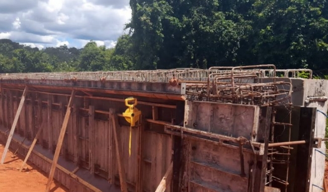 Pontes em estradas vicinais de Ribas do Rio Pardo e Rio Negro dão logística ao campo
