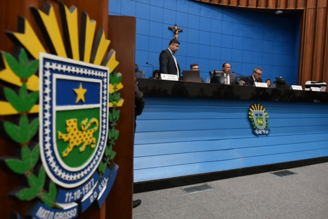 Deputados debatem greve de atendimentos no Hospital de Câncer da Capital