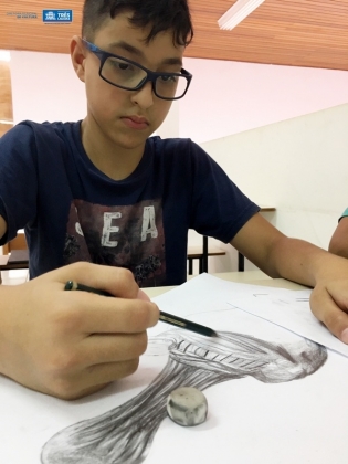 Semec abre vagas para aulas de dança de salão e desenho artístico