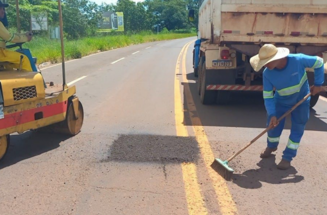 Governo amplia serviços de tapa-buracos nas rodovias do Estado