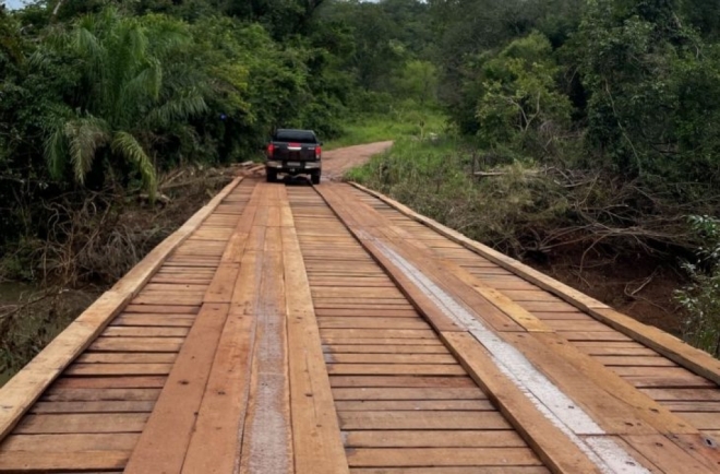 Ponte sobre o Rio Perdido é liberada para tráfego