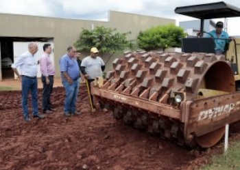 Estado fiscaliza andamento de obras públicas