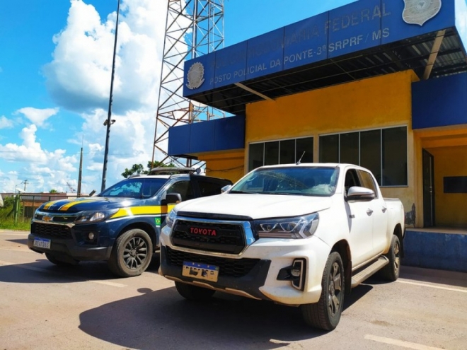 PRF recupera caminhonete adulterada em Corumbá