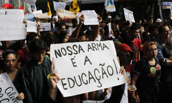 Educa&ccedil;&atilde;o