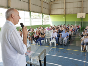 Fam&iacute;lias economizam R$ 8 mil reais com regulariza&ccedil;&atilde;o fundi&aacute;ria gratuita