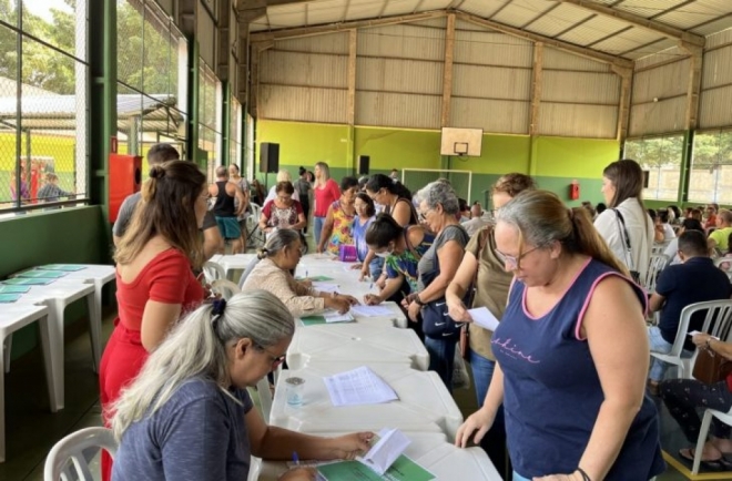 Fam&iacute;lias economizam R$ 8 mil reais com regulariza&ccedil;&atilde;o fundi&aacute;ria gratuita