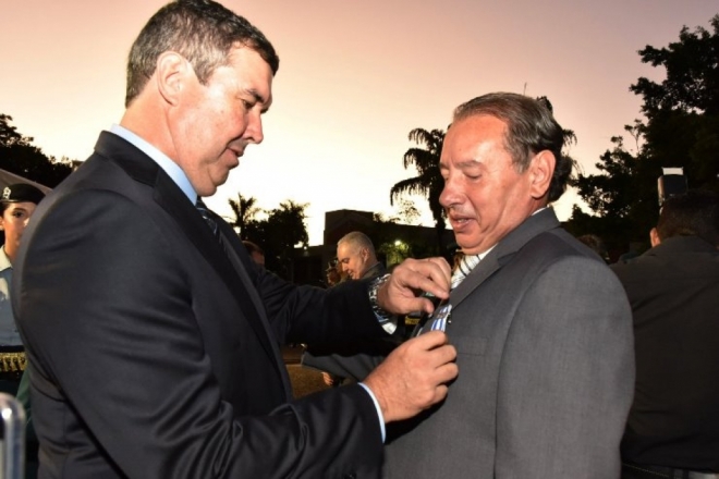 Gerson Claro recebe medalha e destaca import&acirc;ncia da Seguran&ccedil;a P&uacute;blica