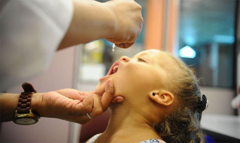 Principal forma de prevenir a poliomielite é a vacinação