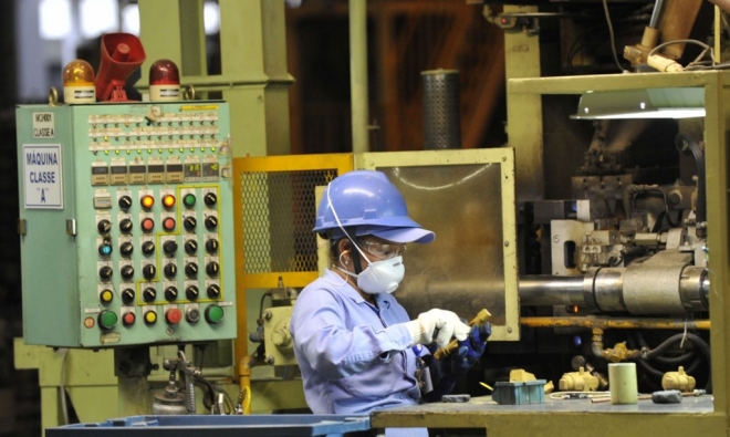 Confederação Nacional da Indústria propõe medidas para reindustrializar o país
