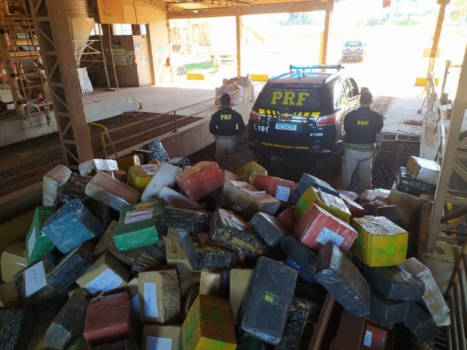 Polícia Rodoviária Federal apreende 6,5 toneladas de maconha em Maracaju