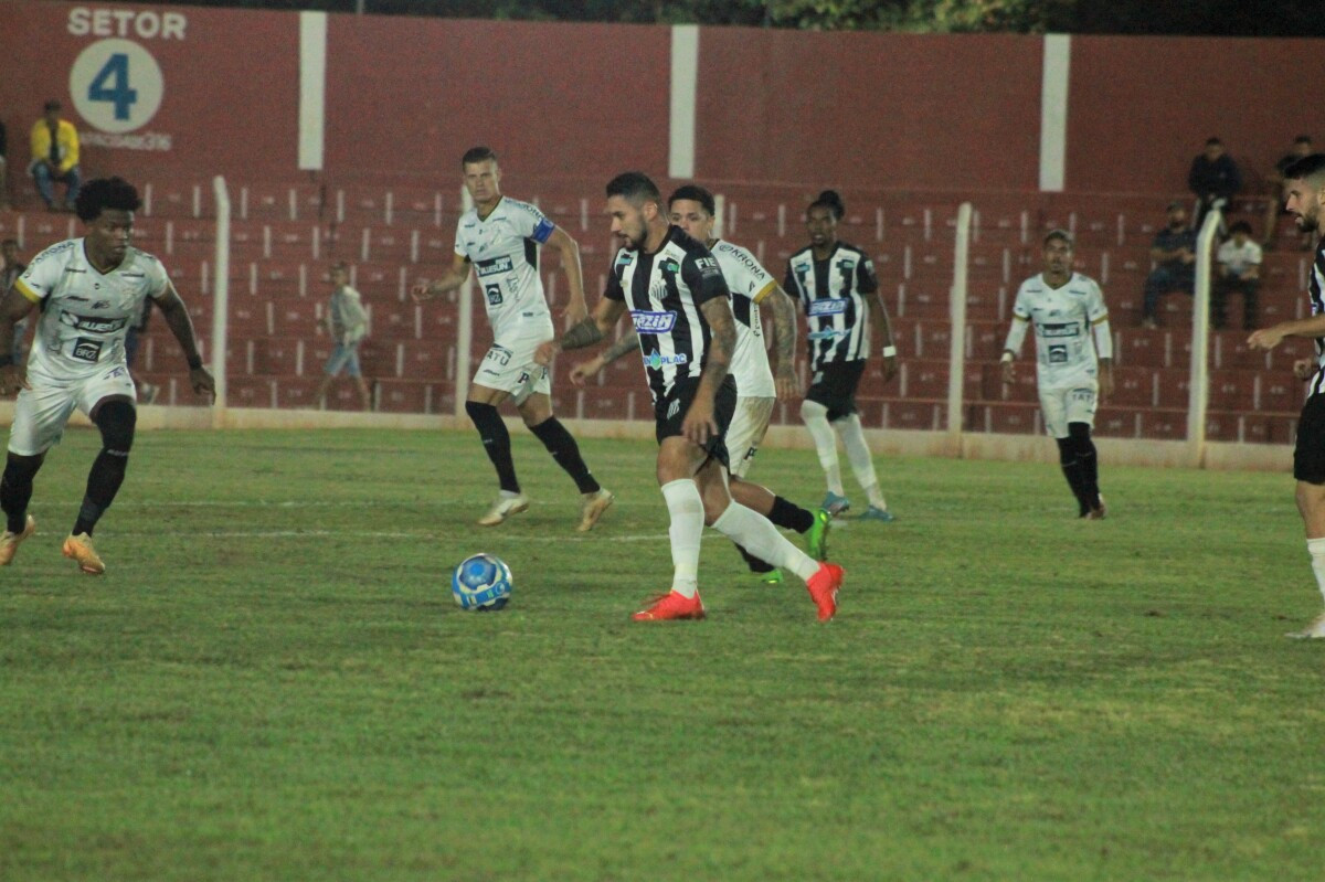Operário vence a primeira na Serie D e entra na disputa pelo G4