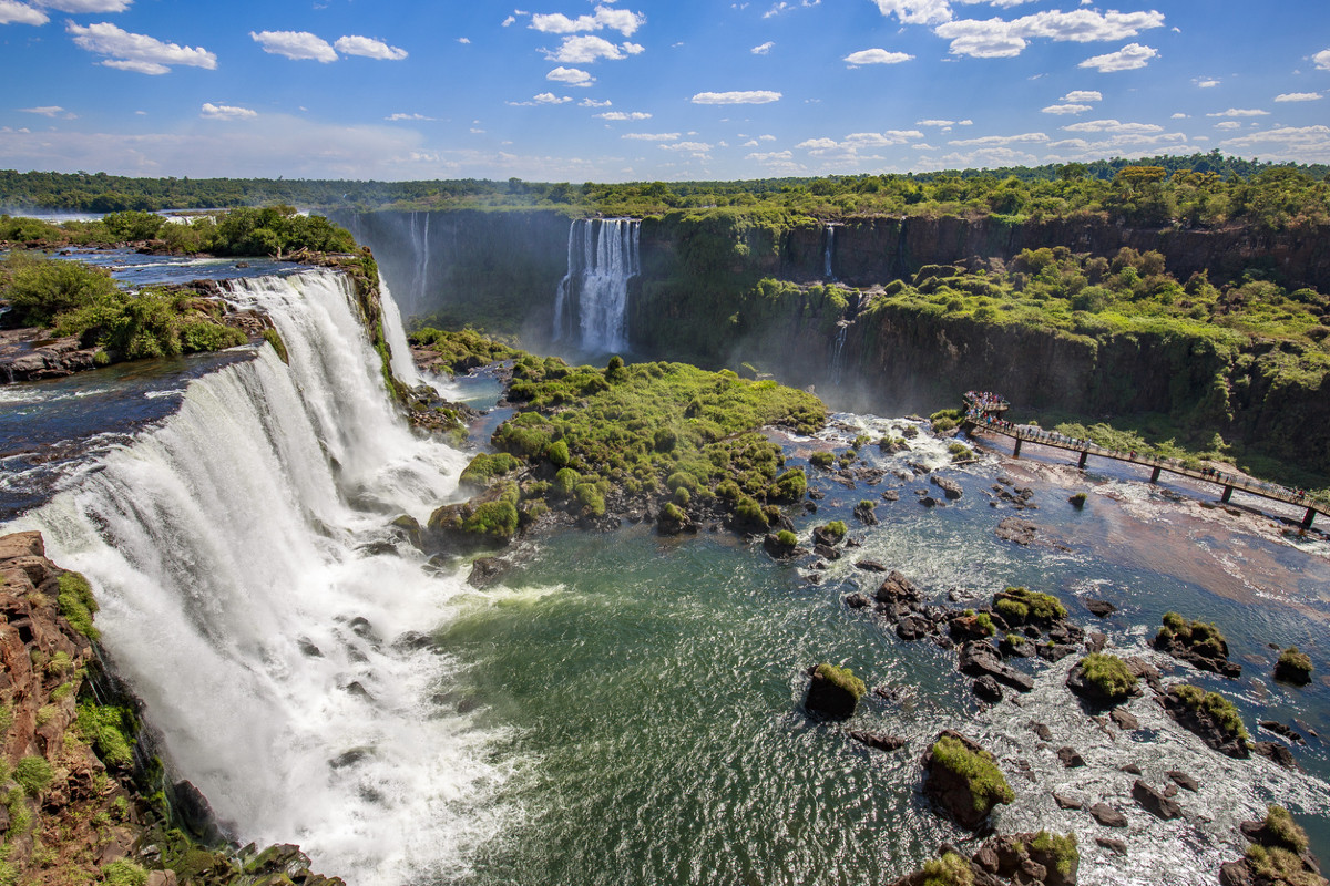 7 atrações imperdíveis que você precisa conhecer em Foz do Iguaçu