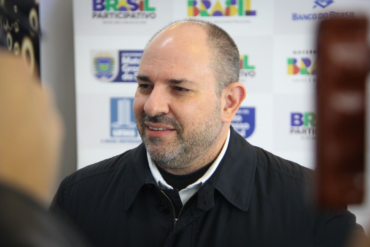 ‘Esse planejamento é uma ferramenta fundamental para ouvir a sociedade e tomar diretrizes’, afirma reitor da UFMS