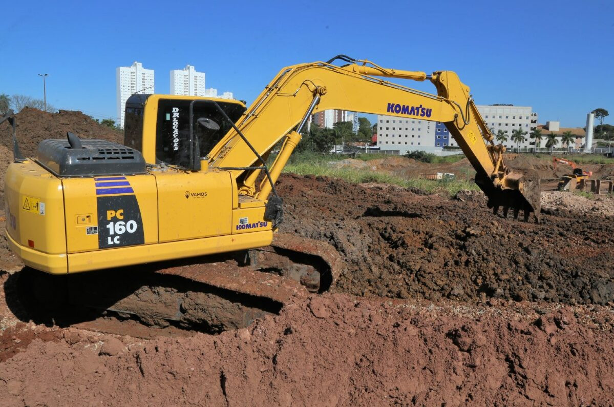 Prefeitura avança as obras do “piscinão” na Avenida Mato Grosso