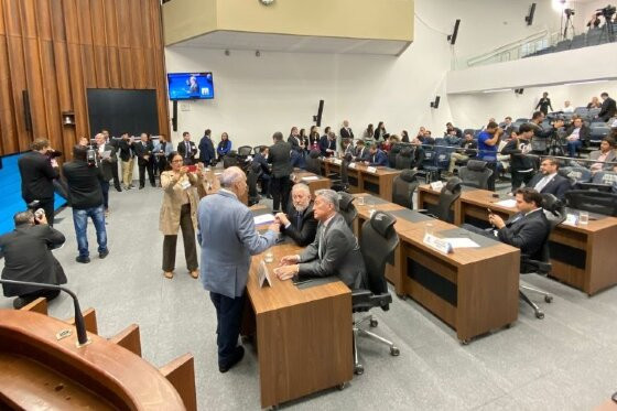 Deputados votam hoje redação final da LDO