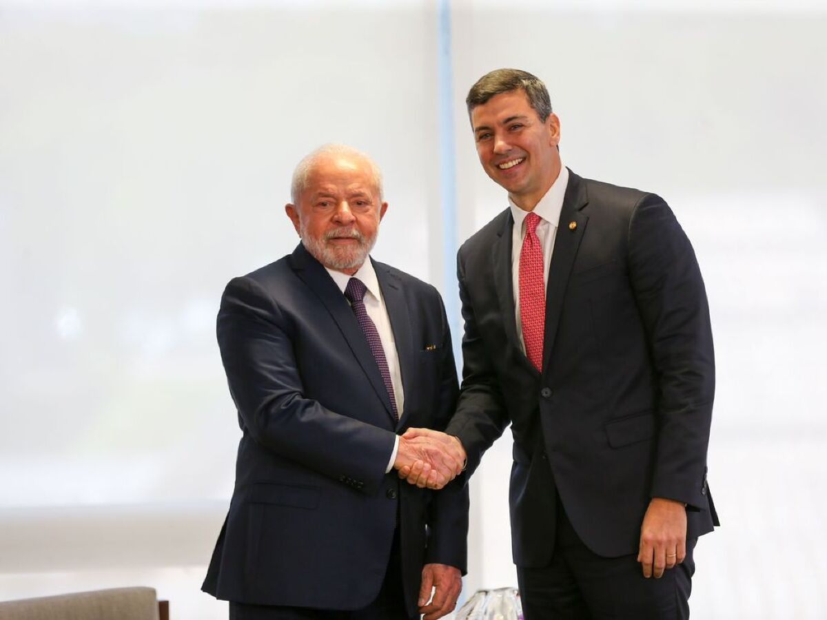Lula e presidente eleito do Paraguai discutem sobre seguran&ccedil;a e Itaipu