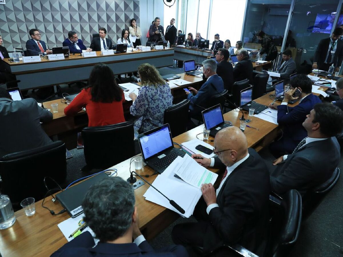 CPMI promete ir ao STF se Dino não liberar imagens de 8 de janeiro
