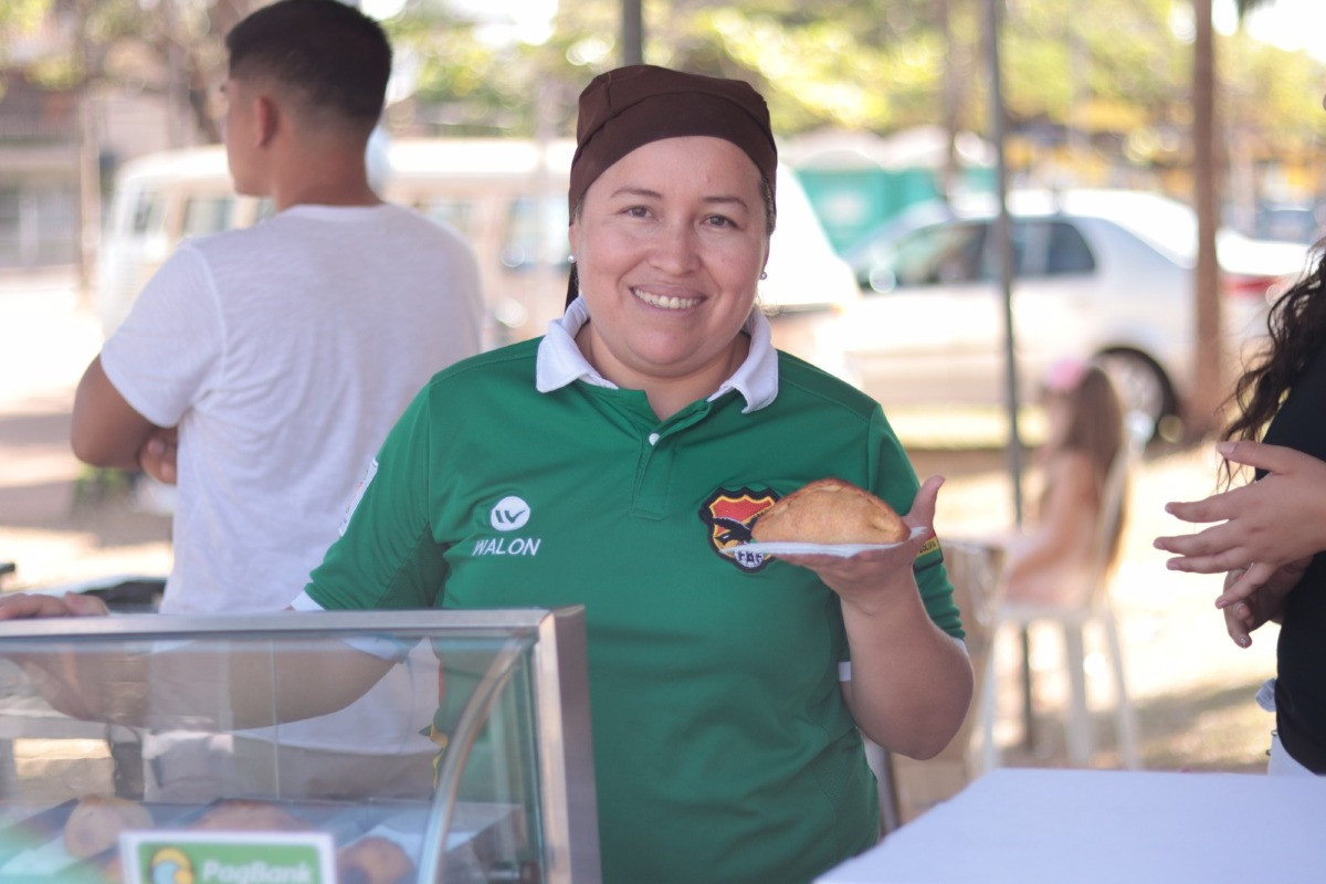 Cultura boliviana é celebrada em festa na capital sul-mato-grossense