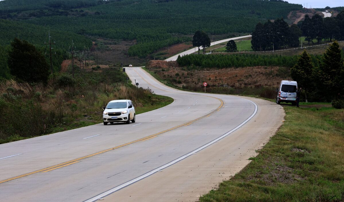 Mato Grosso do Sul estuda investir em rodovias de concreto para cargas pesadas