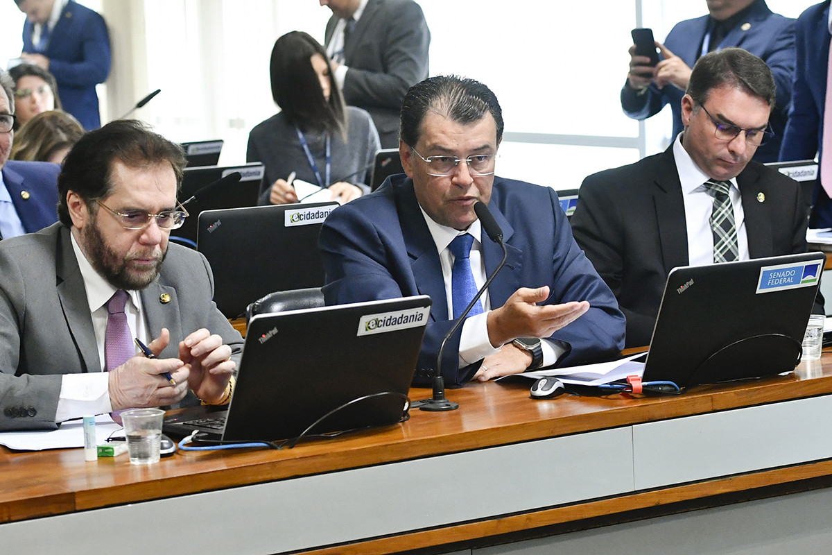 Comissão aprova cronograma da reforma tributária com votação no dia 4 de outubro