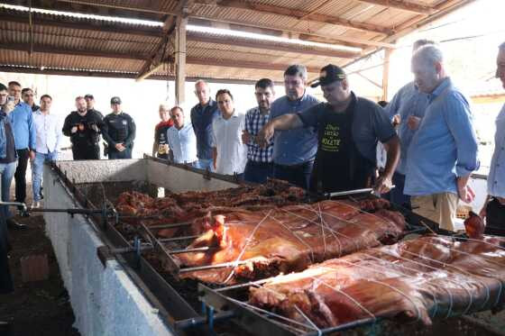 Festa do Leitão no Rolete encerra neste domingo