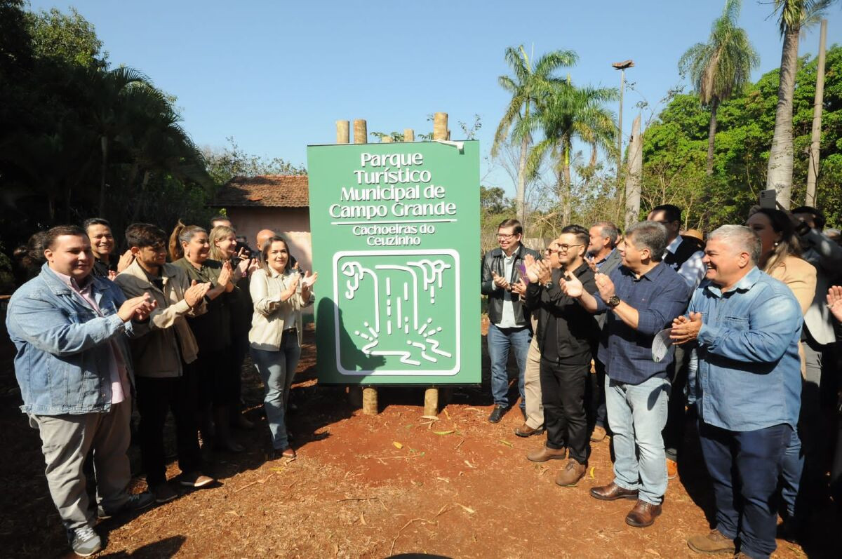 Prefeita Adriane Lopes lança pedra fundamental do Parque Turístico Municipal