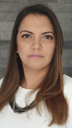 Adriana Saluceste - Artigo