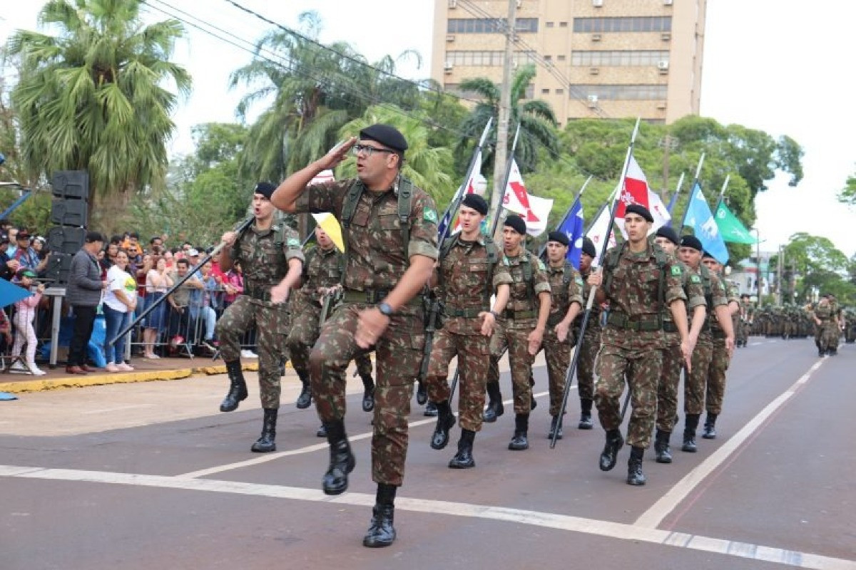 Dourados Desfile Independ&ecirc;ncia