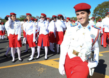 Militares defendem formação; pesquisadores criticam currículo