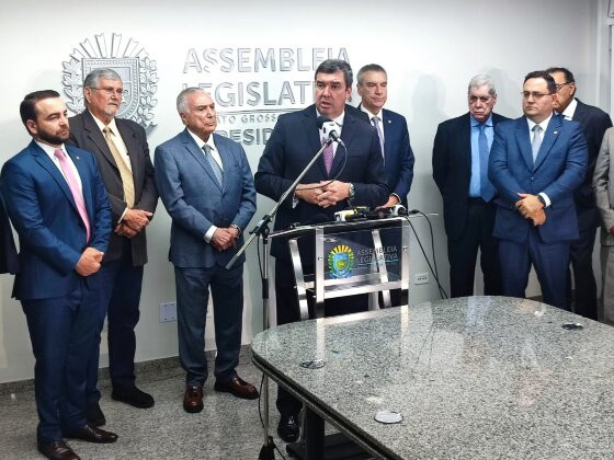 Governador Eduardo Riedel participou do evento na ALEMS 