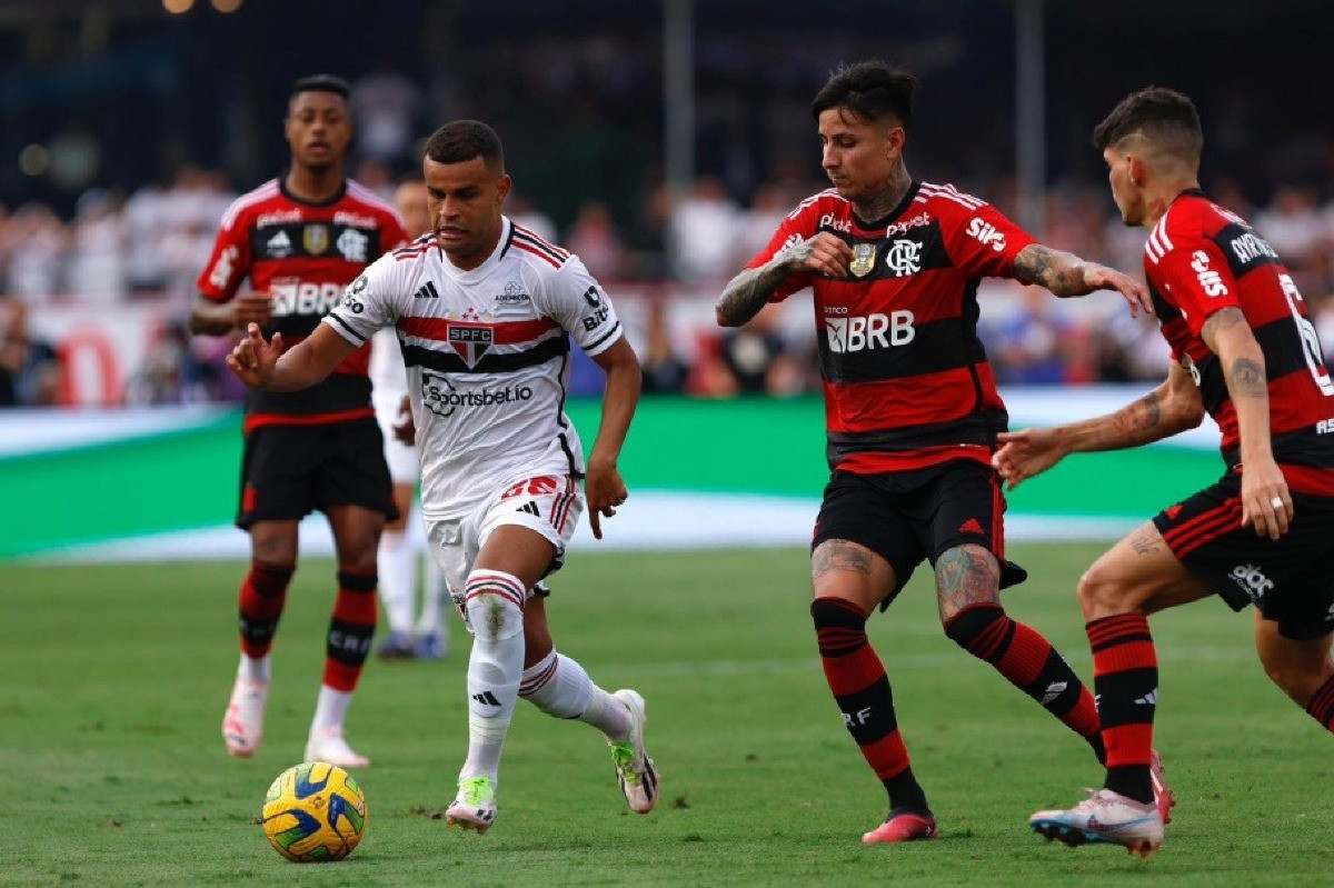 São Paulo bate Flamengo e é campeão da Copa do Brasil pela primeira vez