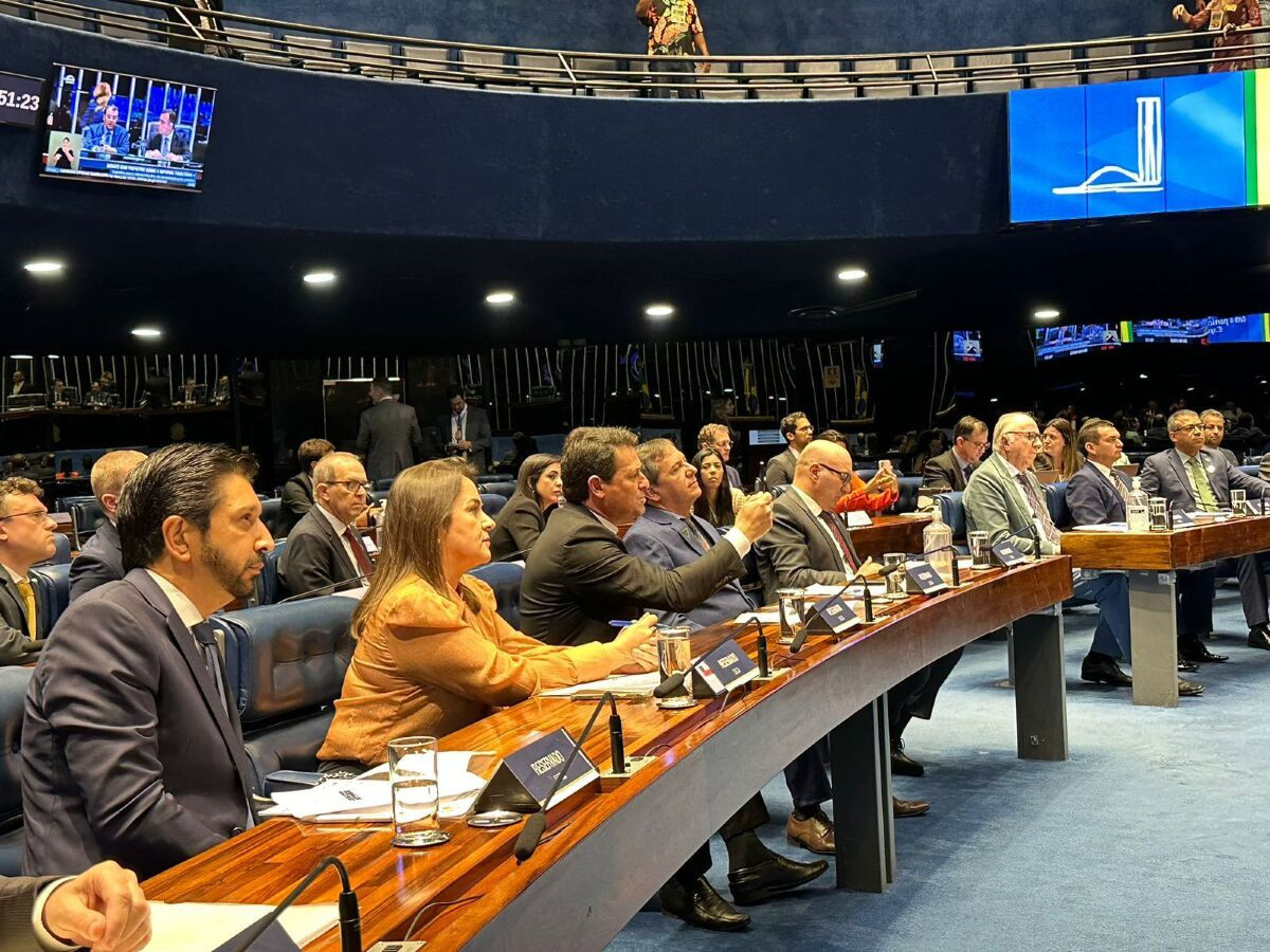 Em Brasília, Adriane Lopes representa Prefeitas do Brasil em debate sobre Reforma Tributária