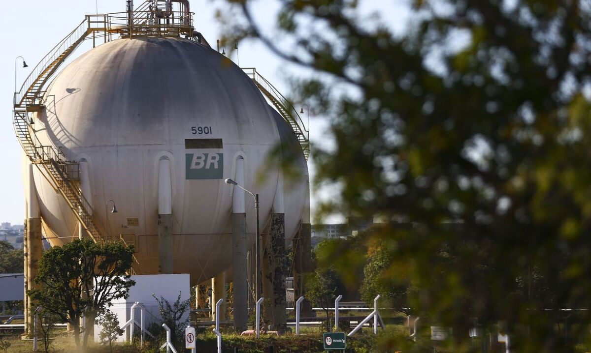 Transpetro anuncia tr&ecirc;s novos concursos para admiss&atilde;o ao longo de 2024