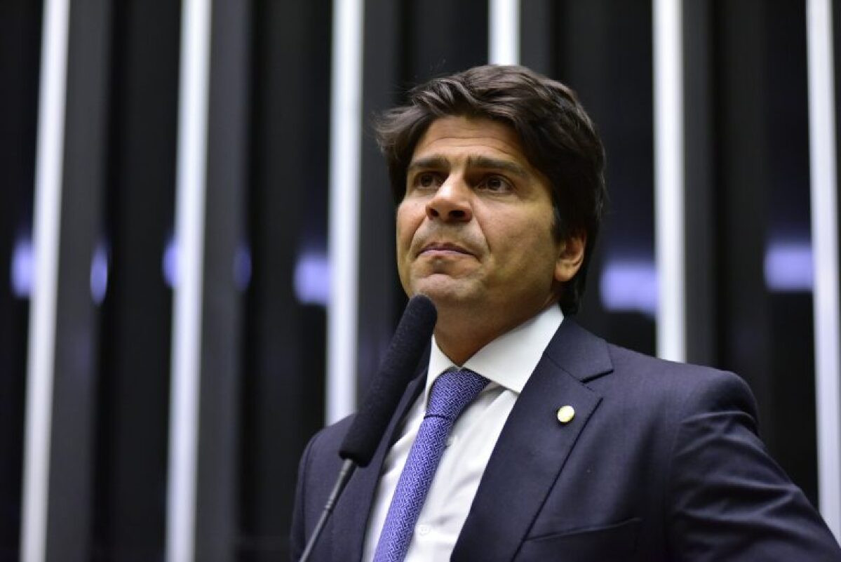 Projeto de taxa&ccedil;&atilde;o de fundos pode ter meio-termo para JCP, diz relator
