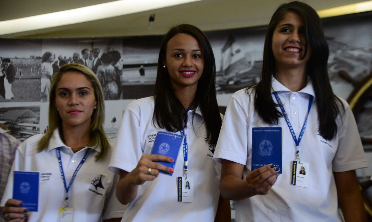 Curso técnico: 8 em 10 ex-alunos de nível médio estão empregados, de acordo com o Senai