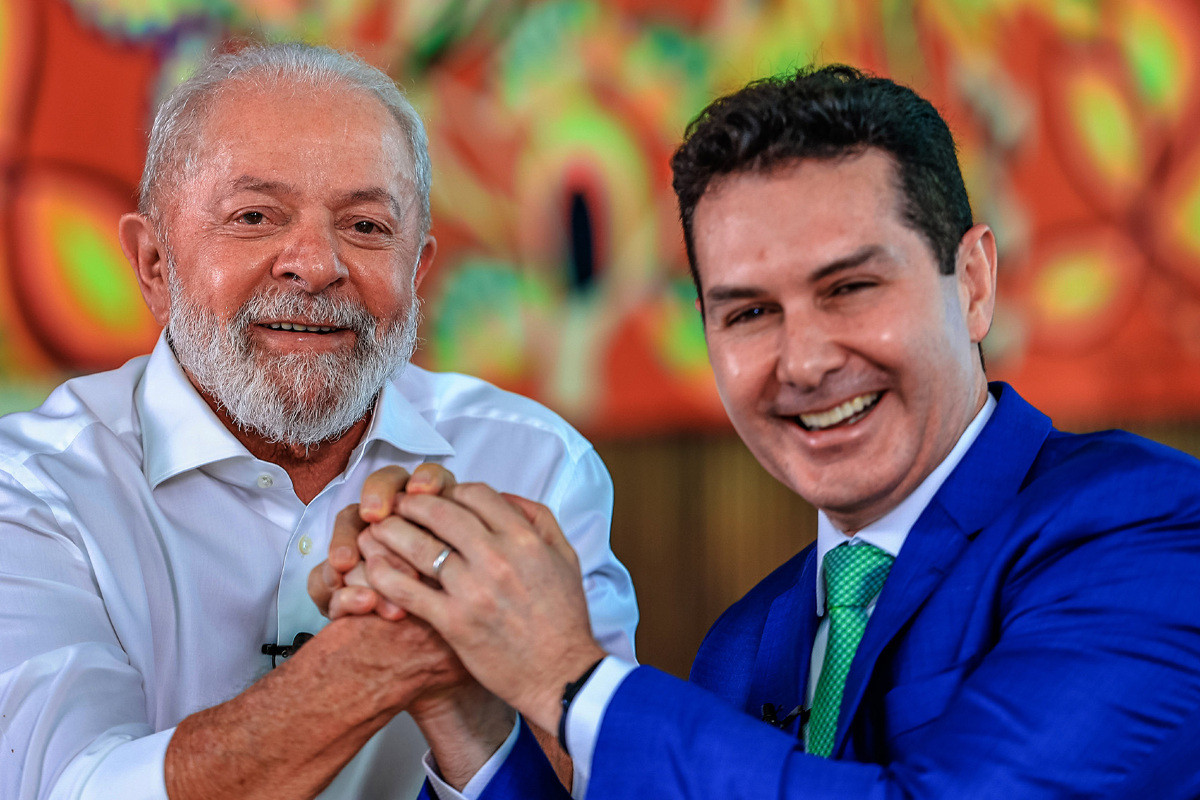 Governo entrega 1.651 moradias do Minha Casa, Minha Vida em 4 estados