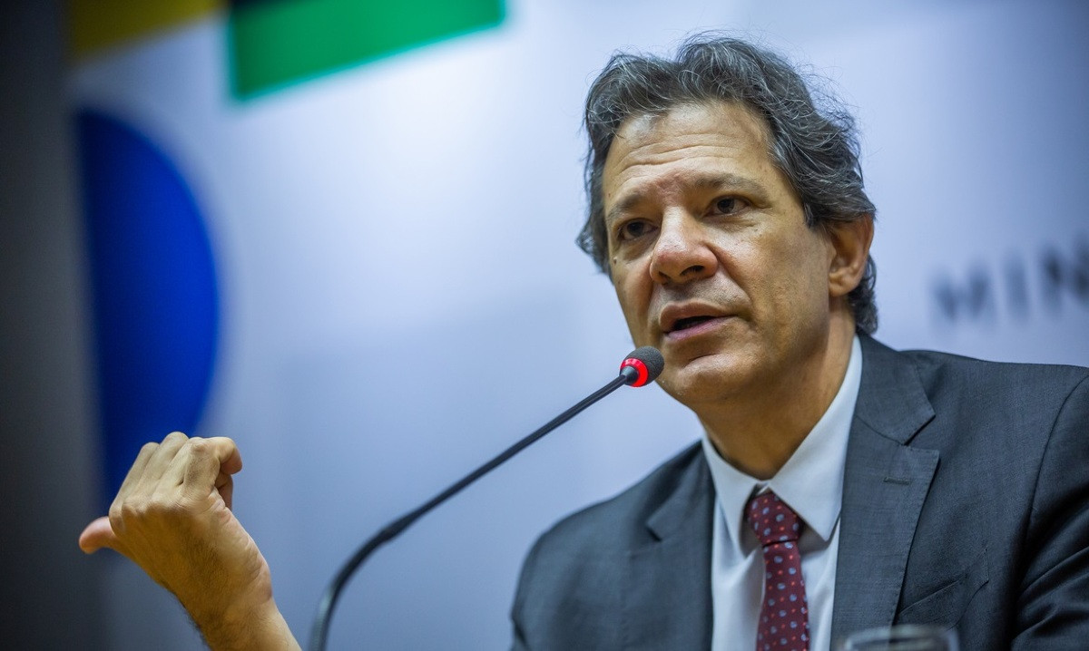 Haddad reafirma compromisso fiscal, mas aponta eros&atilde;o de receitas