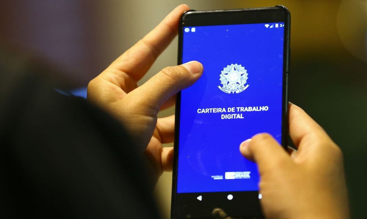 Pequenos neg&oacute;cios respondem por 71% dos empregos criados at&eacute; setembro