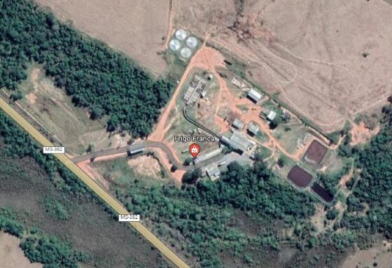 Obra de pavimentação do acesso ao Frigorífico Franca