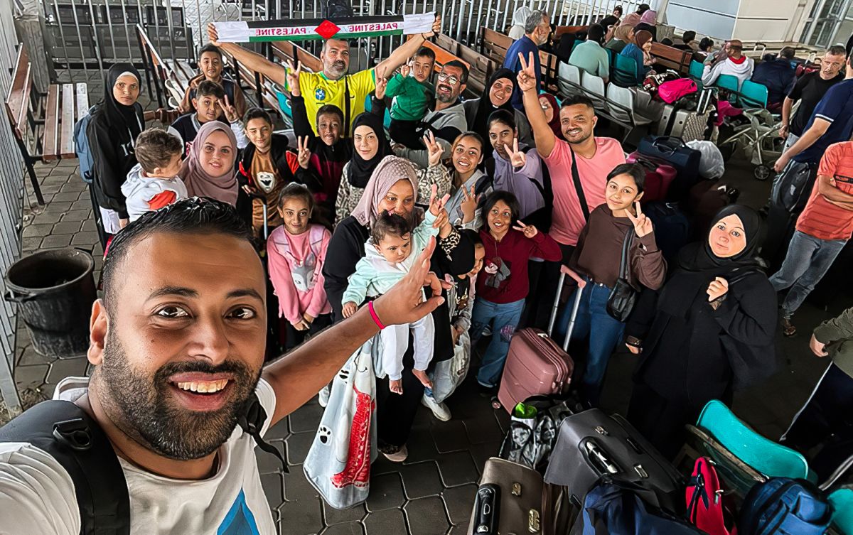 Brasileiros cruzam a fronteira de Gaza com o Egito