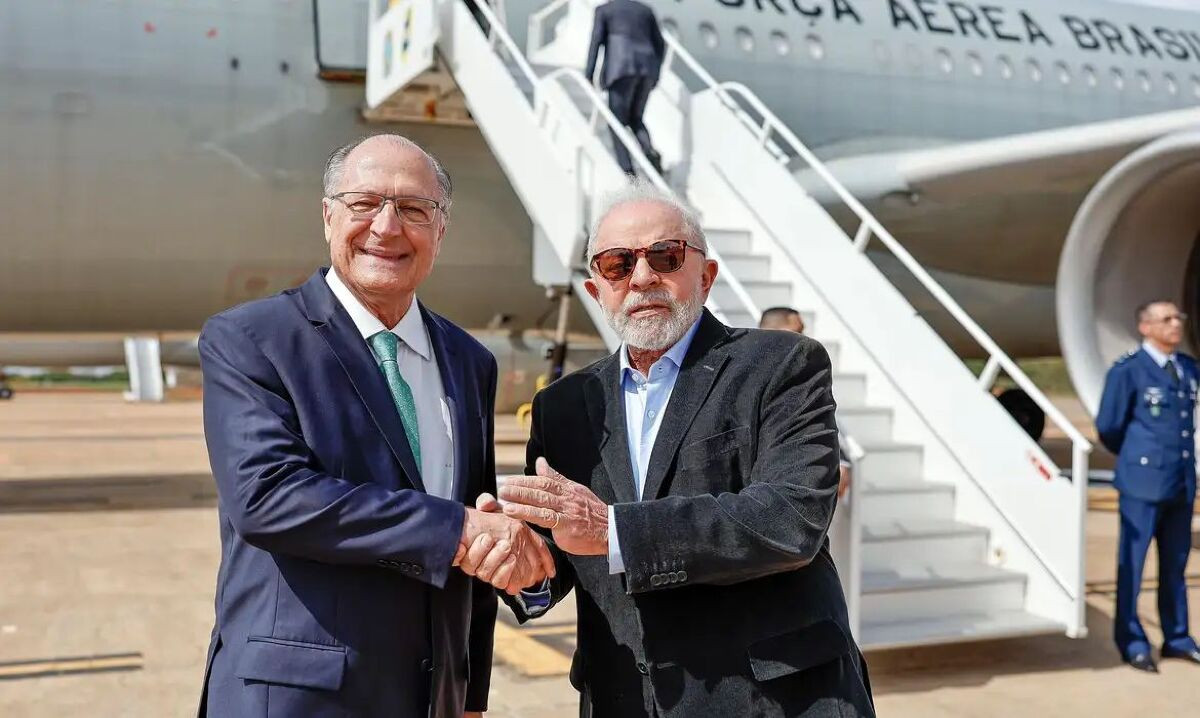 Lula embarca para COP 28 em Dubai e visita mais três países