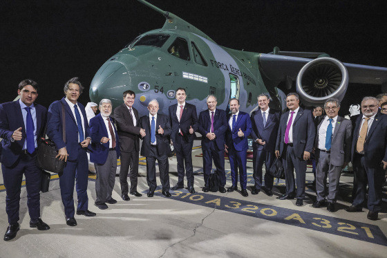 Embraer assina tr&ecirc;s acordos de investimentos na Ar&aacute;bia Saudita